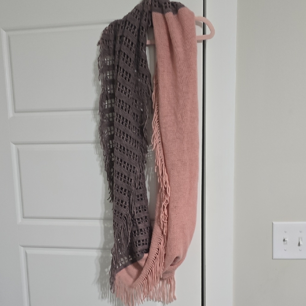 Elegant Pink and Gray Women's Scarf